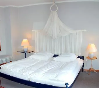 Villa Elisabeth Am See 호텔 3*